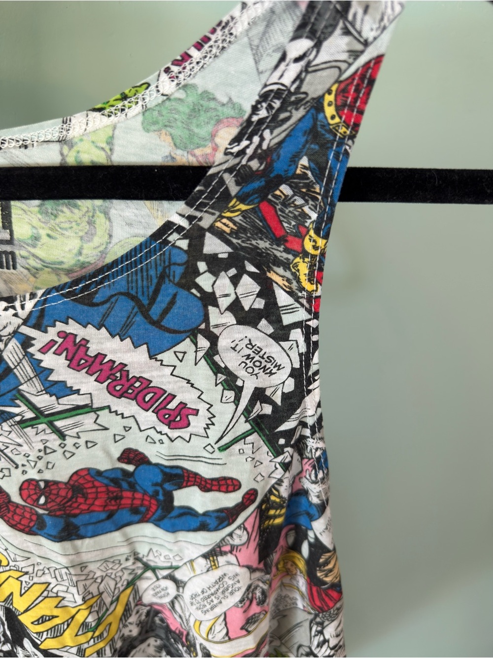 Marvel Multicolor Comic Panel Tank Universal Studios Size Large - Picture 4 of 9